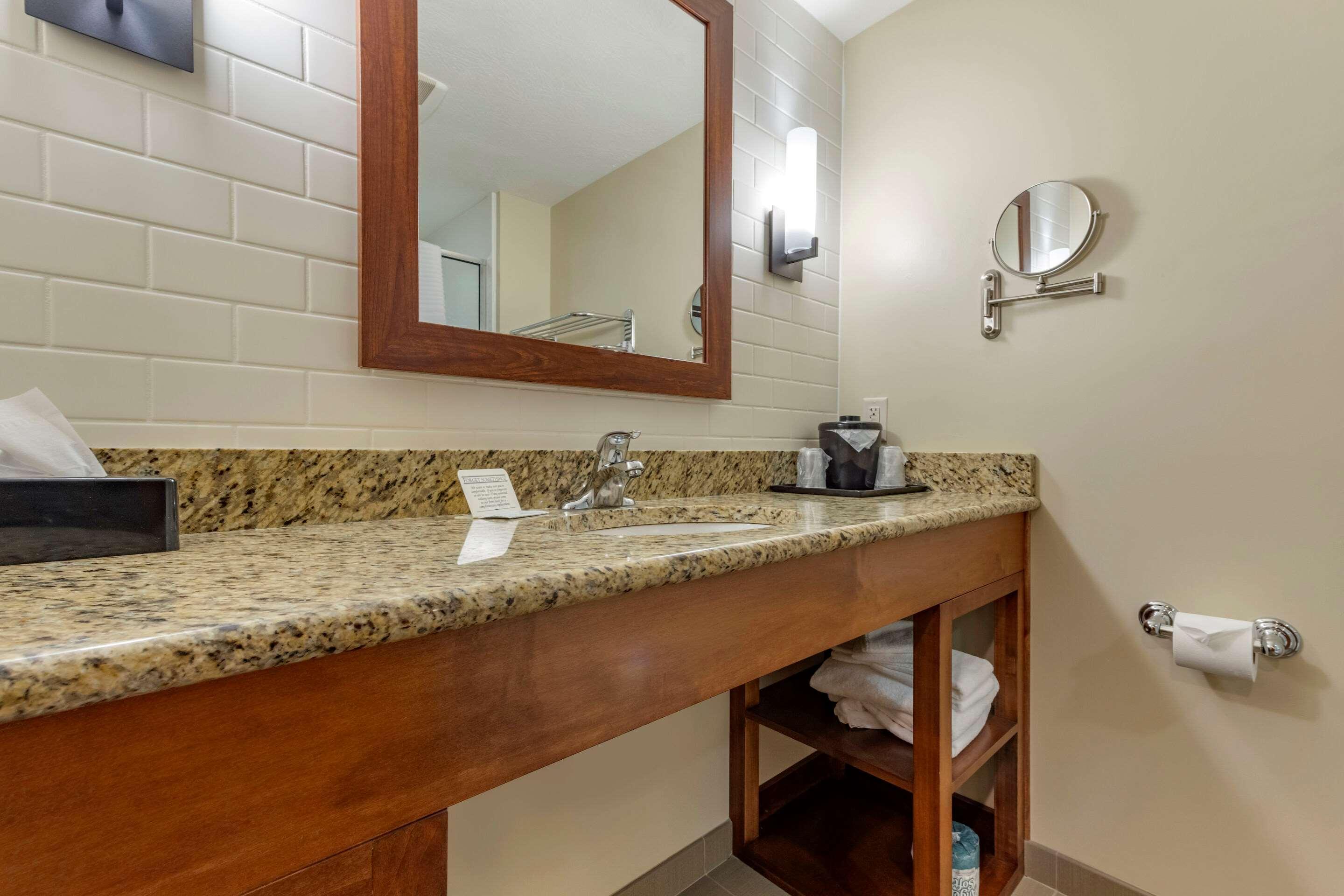 Quality Inn Dover Екстер'єр фото