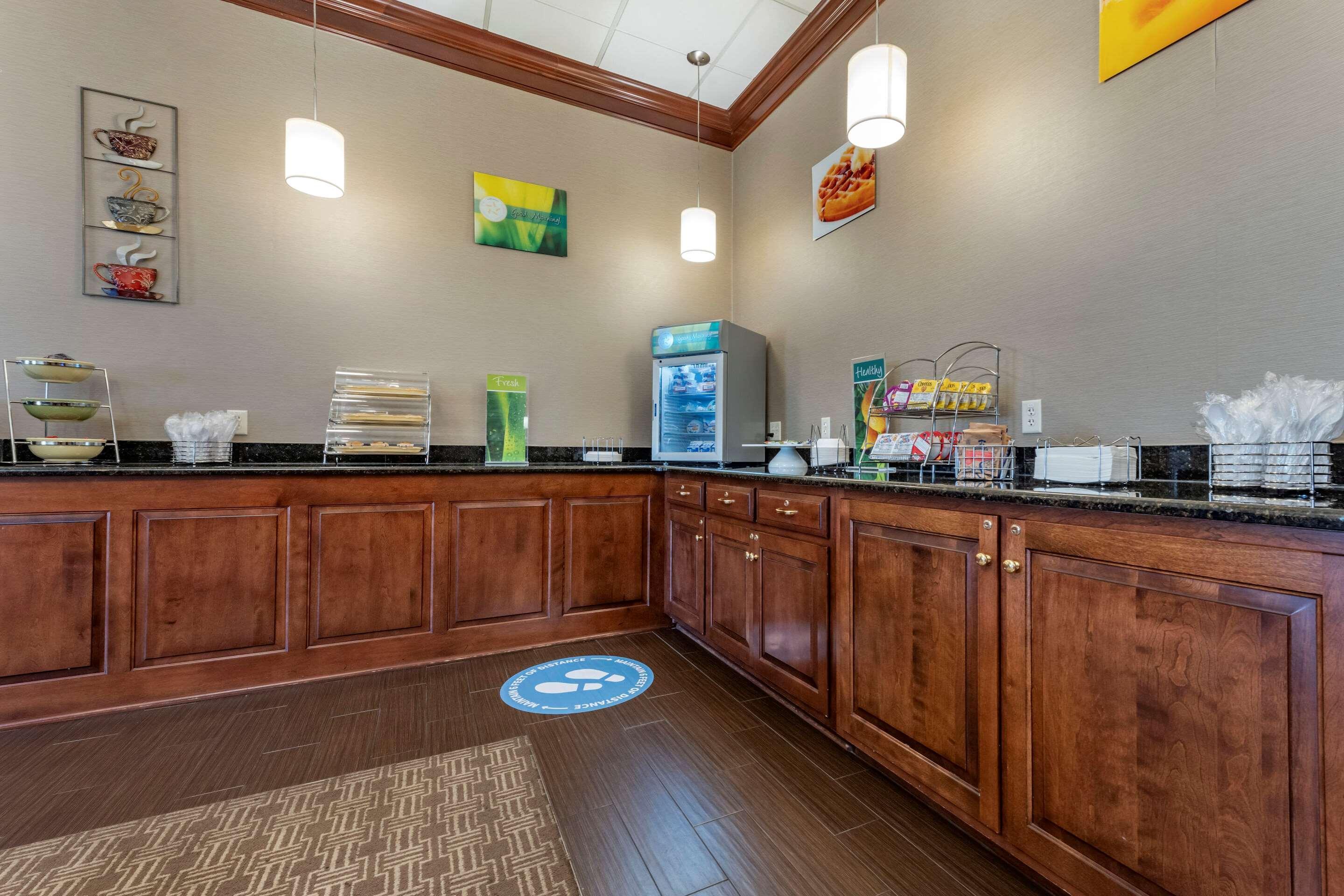 Quality Inn Dover Екстер'єр фото